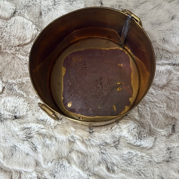 Vintage Brass Planter 5” Wide by Flower Craft - Picture 4 of 6